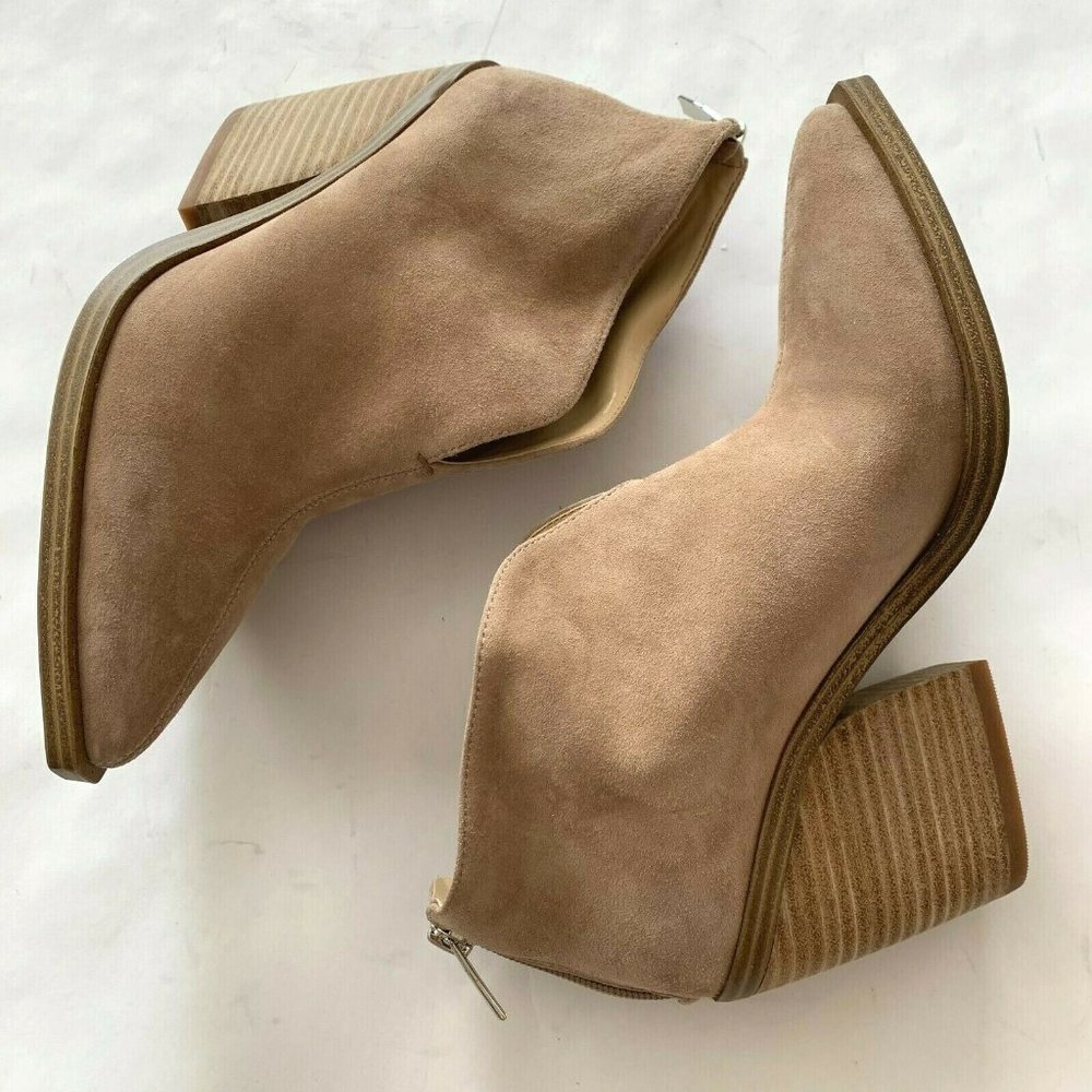 SOLD!NWOB! Vince Camuto Taupe Suede Ginsel Bootie - Picture 4 of 7